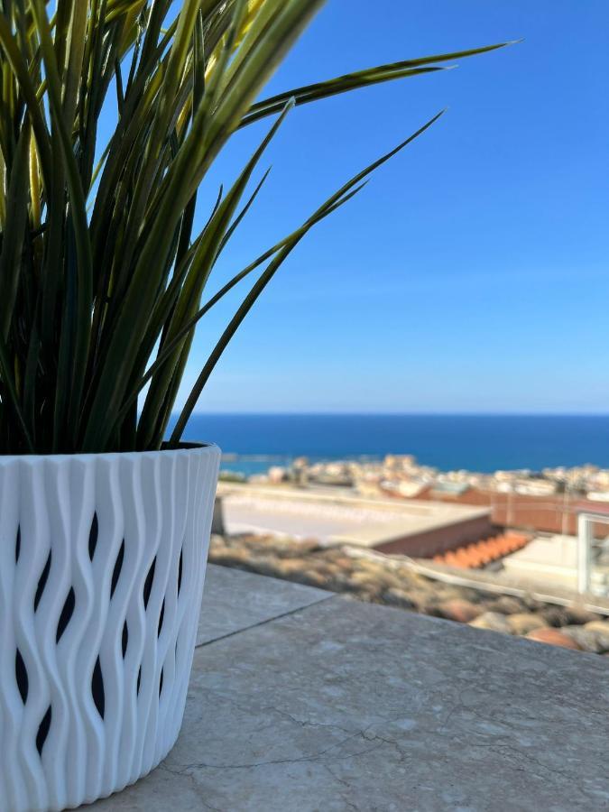 カステッランマーレ・デル・ゴルフォLa Terrazza Sul Golfoアパートメント エクステリア 写真